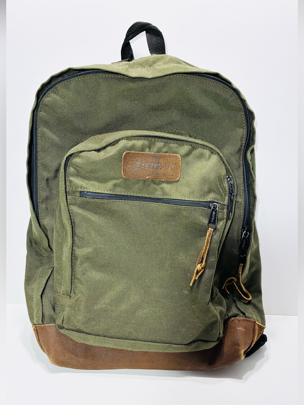 VTG 90s Eastpak USA MADE Leather Bottom 17” Backpack Olive Green Canvas Unisex